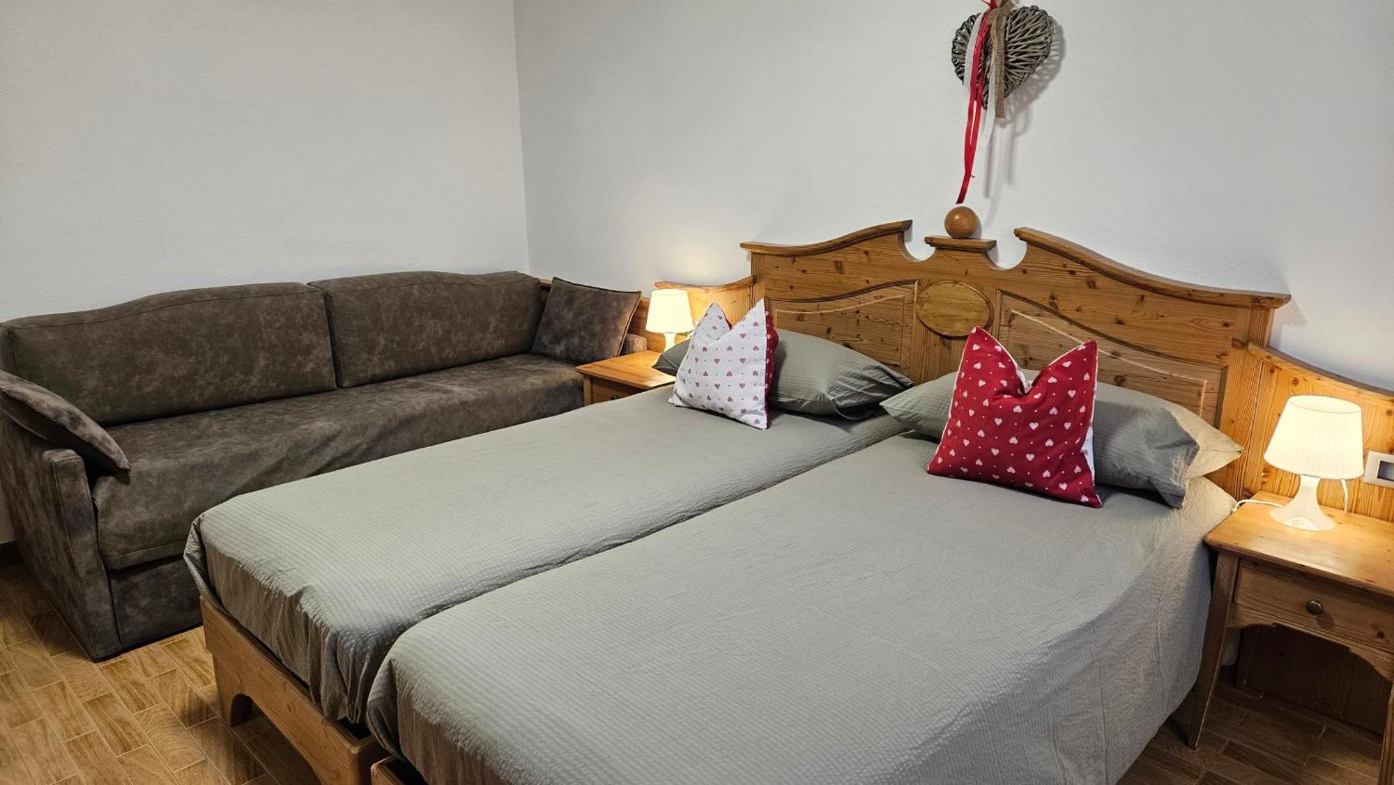 Croz Del Re Apartment