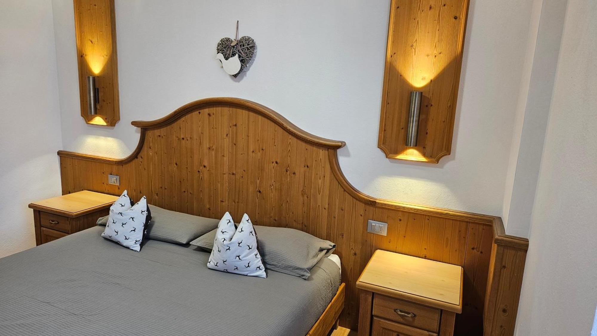 Croz Del Re Apartment *